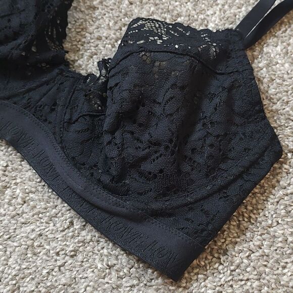 H&M Size 34D Women's Unpadded Underwire Black Lace Bra In Like New Condition - Picture 5 of 9